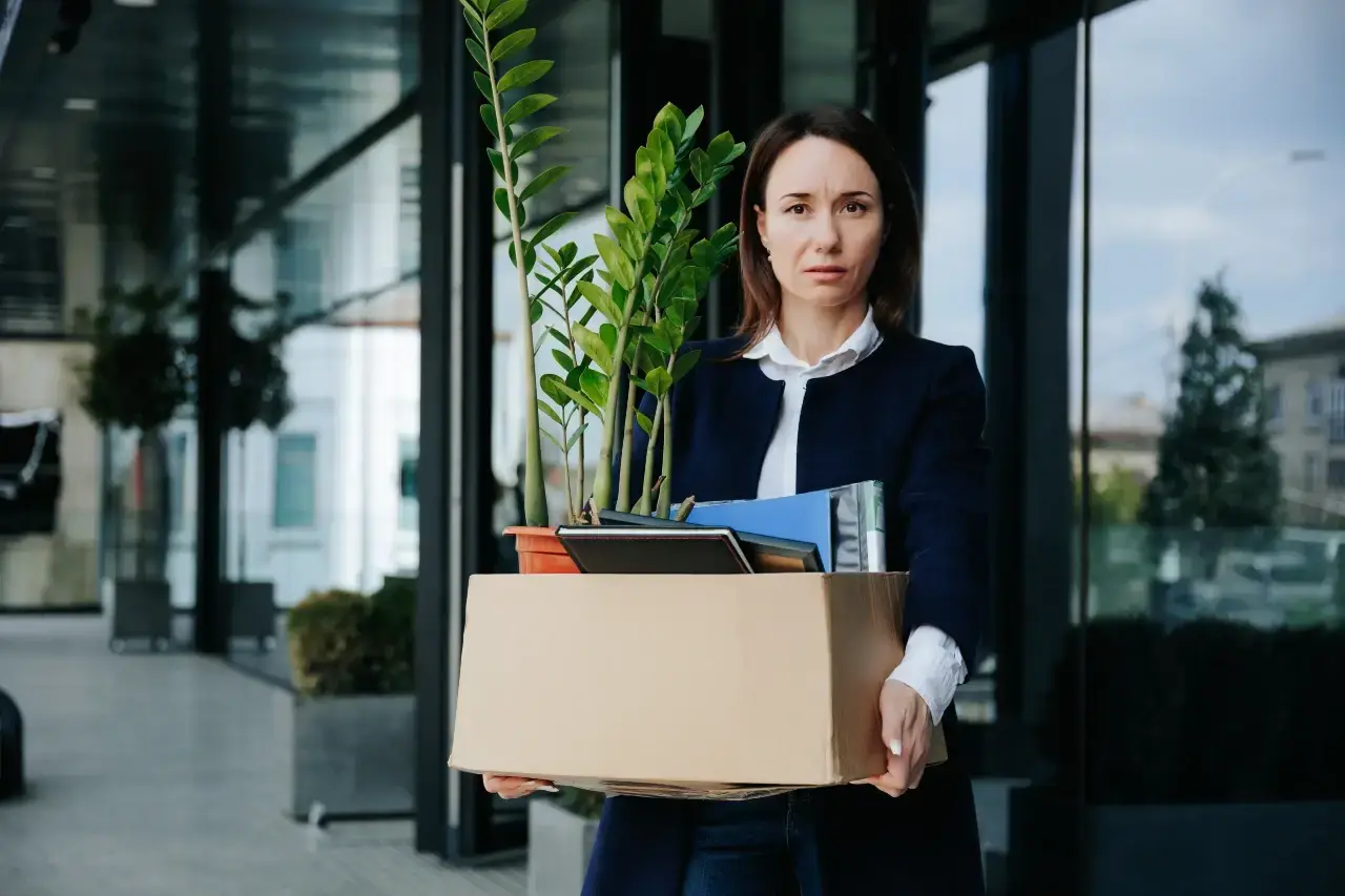 7+ Mistakes To Avoid When Hiring Fractional Marketers (2026)