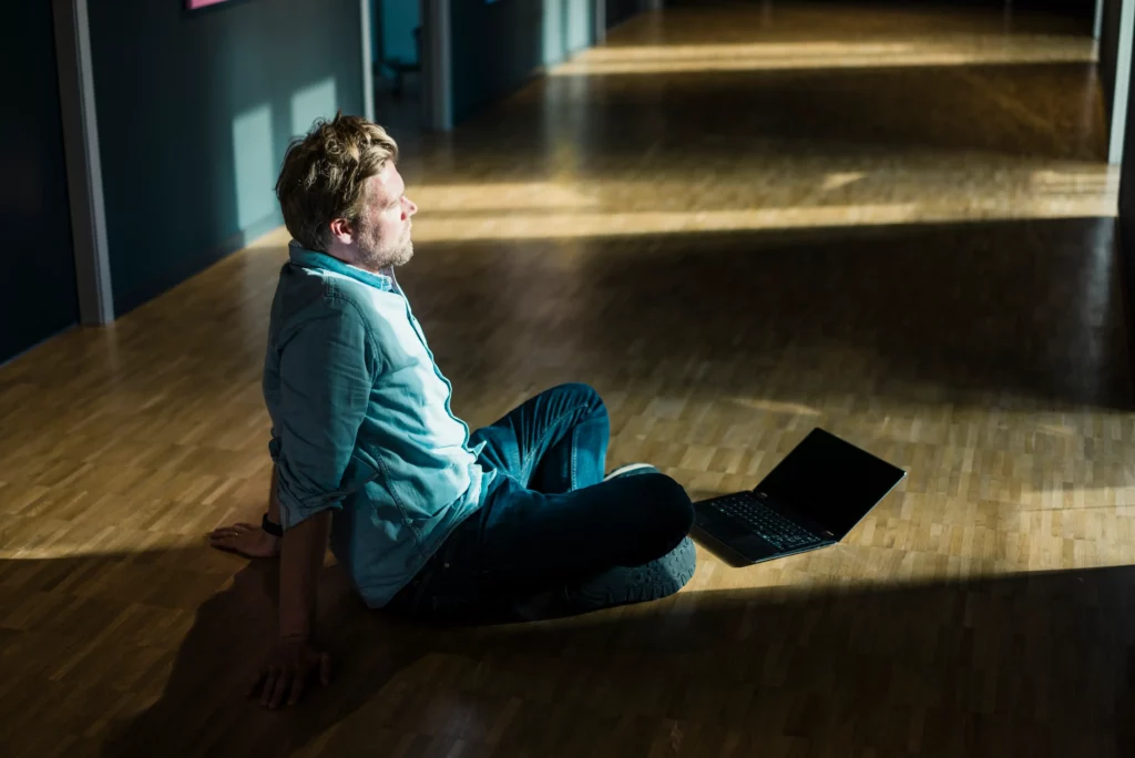 What Is Hindsight Bias? — Avoid These 3 Thinking Traps